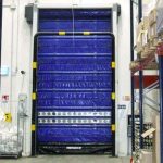 Гипермаркеты: Установка холодильных ворот Nergeco Entrematic между охлаждаемым помещением и зоной температуры окружающей среды